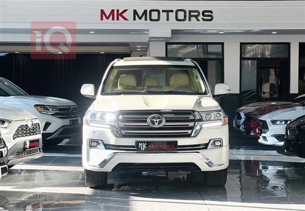 تويوتا لاندكروزر 2017 للبيع في العراق - دهوك